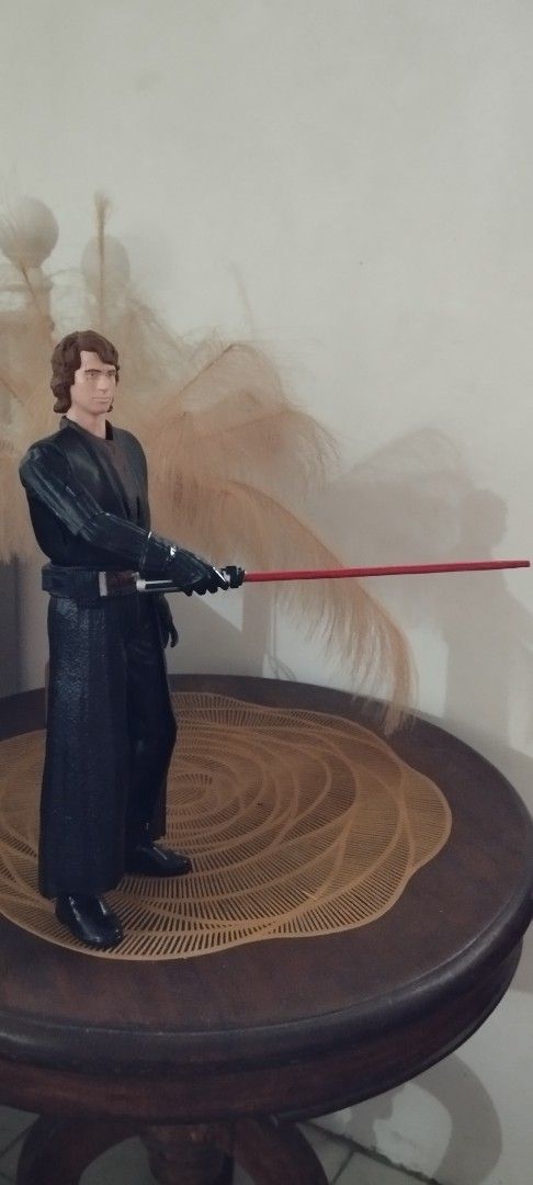 2013 Hasbro Star Wars Anakin Skywalker (Category: Figurines & Statues) located in Manila. Submitted by ventajetoyz625 (Listing ID 1449145087, Image 2). Description: - Anakin Skywalker action figure - Improvised red lightsaber - "Gimmick" working (available video upon request) - Must-have for any Star Wars fan's collection - Great display piece for your shelf - What you see is what you get.