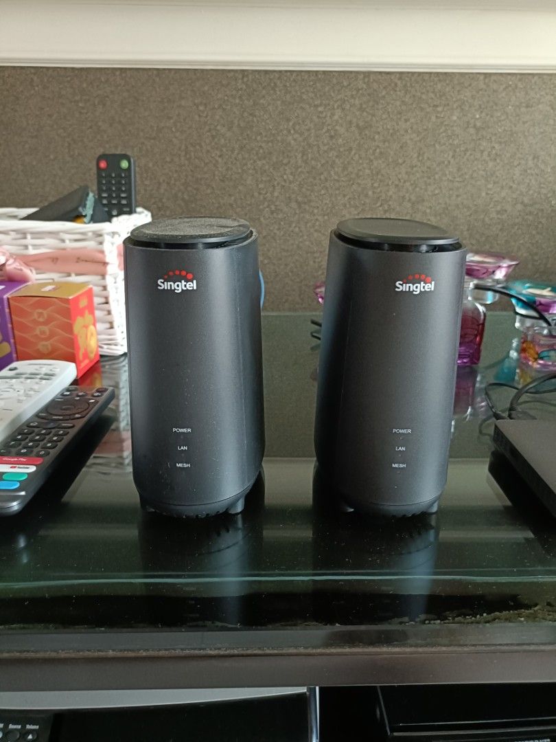 2 x Singtel WiFi Extender/Booster