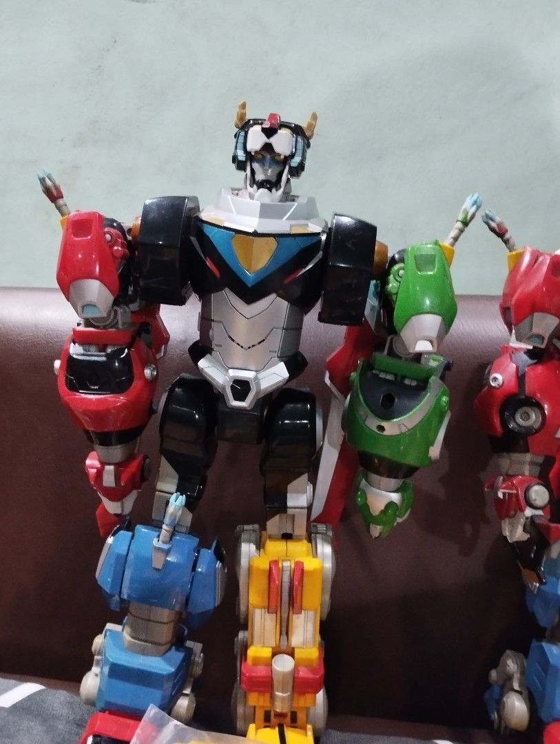 2x Voltron Lion Force Robot Action Figures (Category: Action & Battle Toys) located in Navotas City. Submitted by jasonpaul1006 (Listing ID 1449131891, Image 2). Description: price 10k each negotiable- Voltron Lion Force robot action figures - Accessories included in plastic bags - Perfect for collectors and fans of the show - Feel free to ask questions.