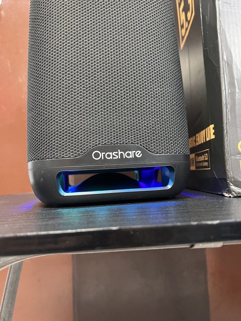 80W ORASHARE PART BOX (Category: Soundbars, Speakers & Amplifiers) located in Cavite. Submitted by zenocean.57 (Listing ID 1449248993, Image 3). Description: -80W Orashare Portable Bluetooth Speaker -Karaoke Speaker.
