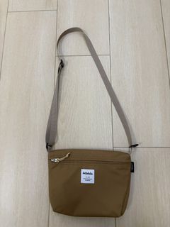 （分類：）位於 。 由 yw011 提交（商品編號 1449142846，圖片 1）。簡介： 。