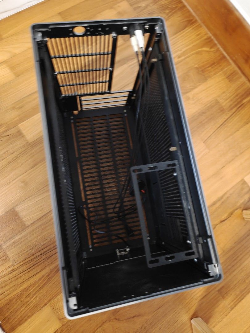 Acat x2 SFF ITX Case CNC507365929737922562