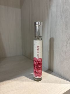 由 renne._.shop (刊登 ID 1449169999，圖片 1) 提交，位於 的 (類別：)，說明：。