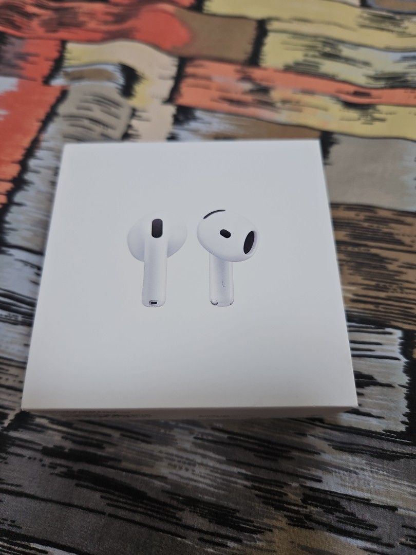 Apple AirPods 4