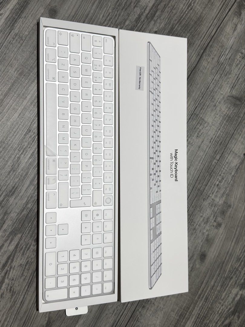 Apple Magic Keyboard with Numeric Keypad and Touch ID507609128496670722