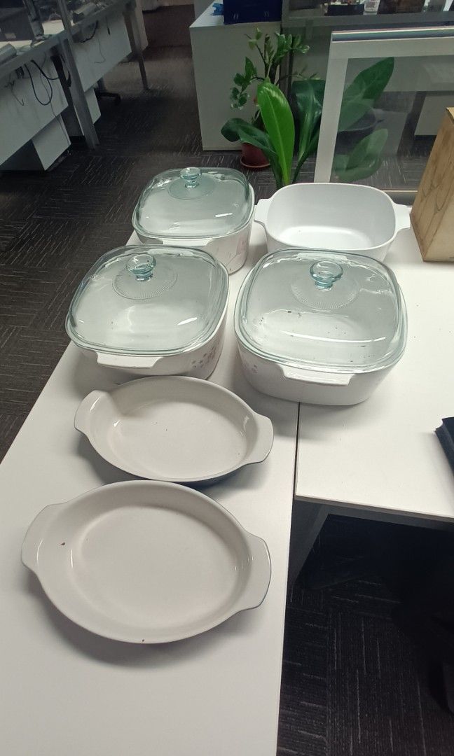 Assorted Kitchenware and Tableware Set507565483995975681