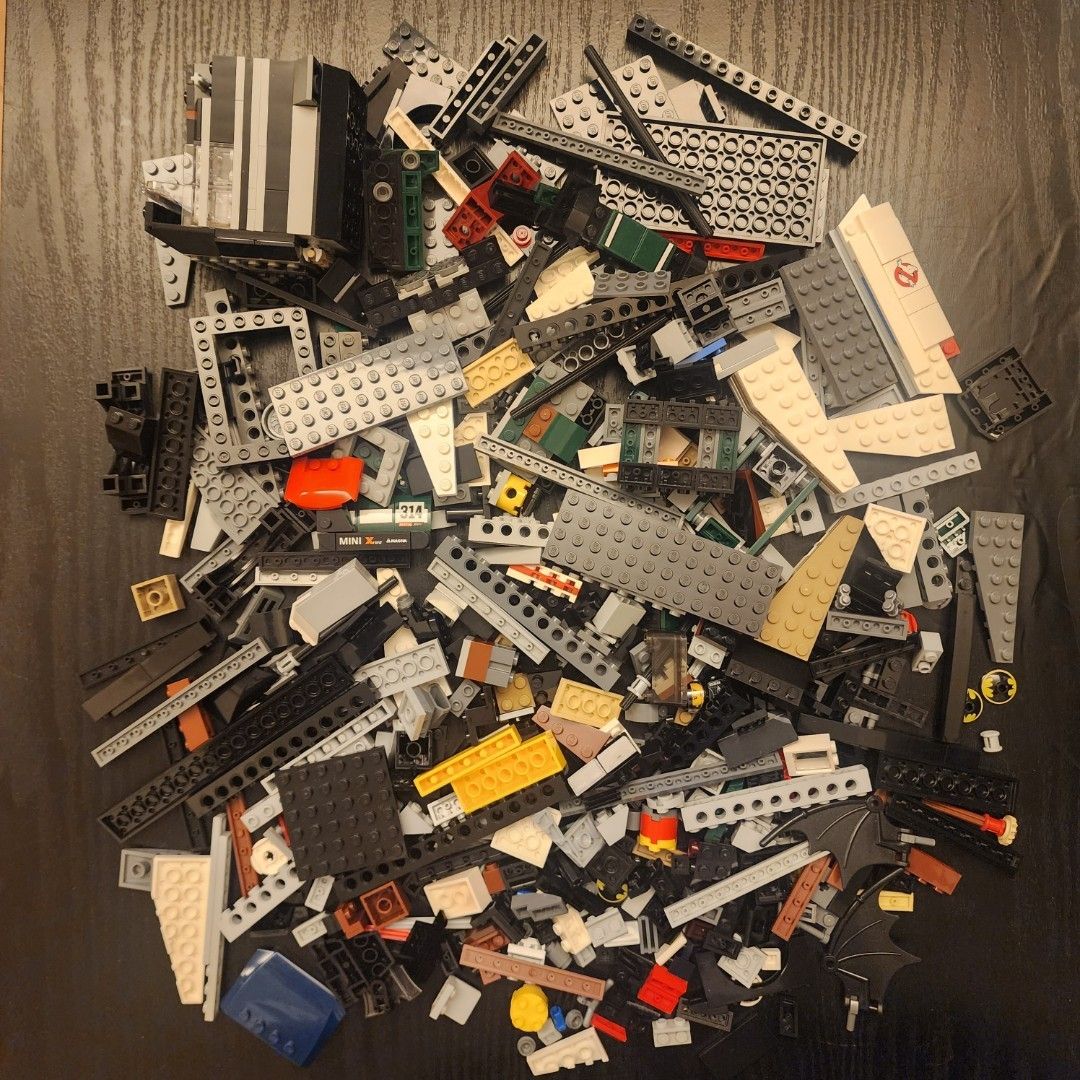 Assorted LEGO Bricks Pieces Parts Bag 07 （分類：樂高及拼砌組合）位於 Hong Kong。 由 trash_seller 提交（商品編號 1449291834，圖片 1）。簡介： Assorted LEGO pieces. All original LEGO Bricks.。