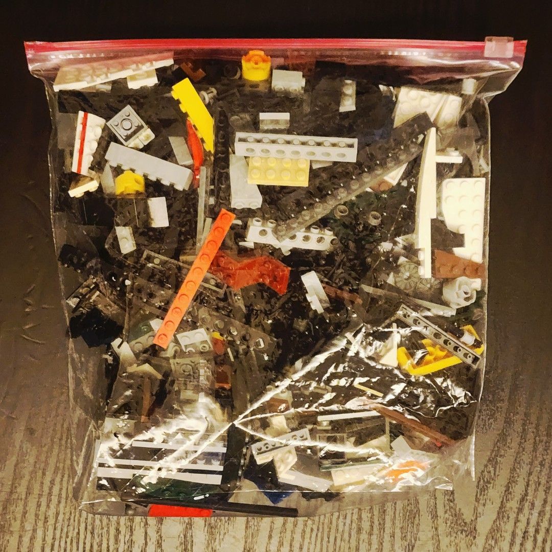Assorted LEGO Bricks Pieces Parts Bag 07 （分類：樂高及拼砌組合）位於 Hong Kong。 由 trash_seller 提交（商品編號 1449291834，圖片 2）。簡介： Assorted LEGO pieces. All original LEGO Bricks.。