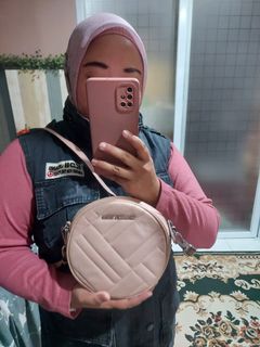 (Kategori: ) berada di . Dikirim oleh punya.meta (ID iklan 1449221756, Gambar 1). Deskripsi: .