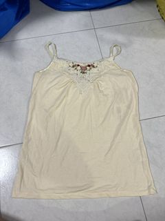 (Category: ) located in . Submitted by wxcloset (Listing ID 1449275236, Image 1). Description: .
