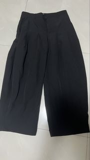 (Category: ) located in . Submitted by selling_good_items22 (Listing ID 1449123320, Image 1). Description: .