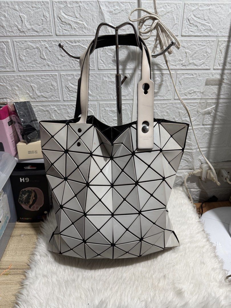 BAO BAO (Category: Tote Bags) located in Davao. Submitted by blessed6 (Listing ID 1449244198, Image 1). Description: .