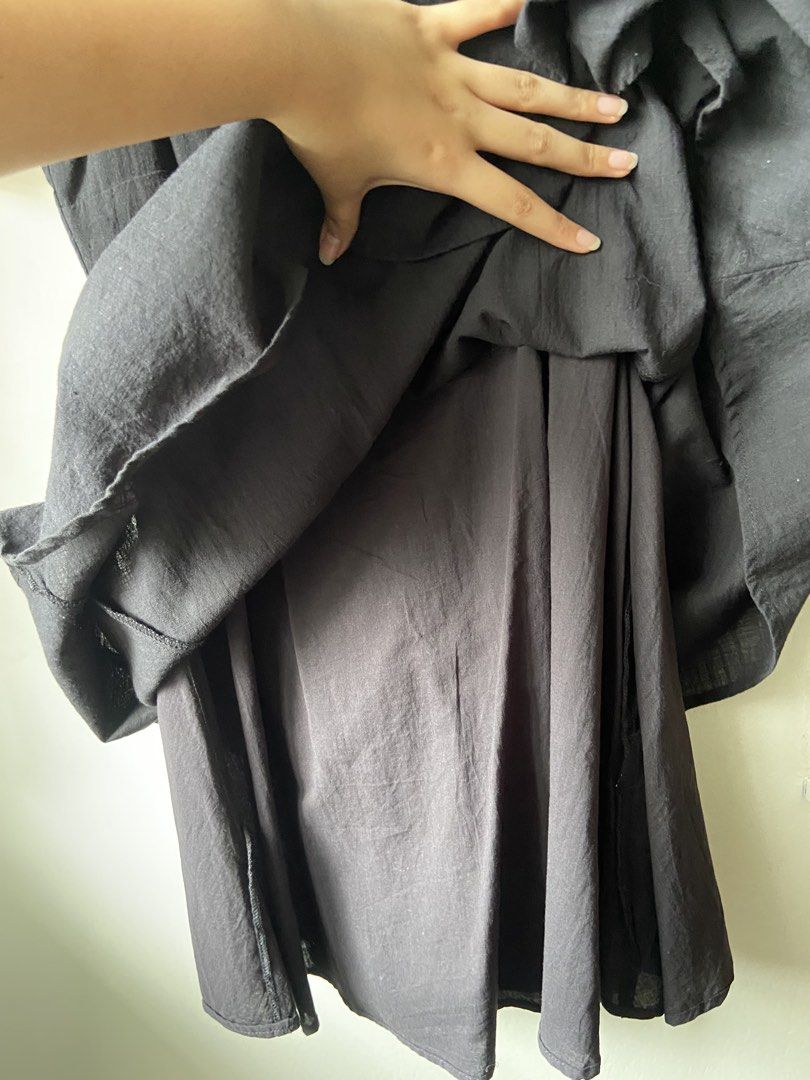 Black Puff Sleeve Dress (Category: Dresses) located in Manila. Submitted by cosmic.ph (Listing ID 1449201528, Image 3). Description: Black Puff Sleeve Dress w/ adjustable ribbon bust XS on tag can fit up to Small No flaws!! only worn twice!! Linen like material, Darker in person! DM for more details <33 .