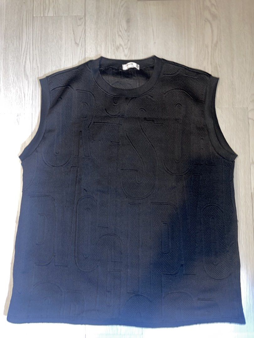 Black Textured Knit Matching Set - Size Large (Category: Sets & Coordinates) located in San Juan City. Submitted by shop.wels (Listing ID 1449256377, Image 2). Description: - Black matching set - Textured knit fabric with all-over embossed pattern - Sleeveless top (relaxed fit, best for medium to large) - Shorts with elastic waistband - Ideal for a monochrome streetwear look - Pair with sneakers or slides.