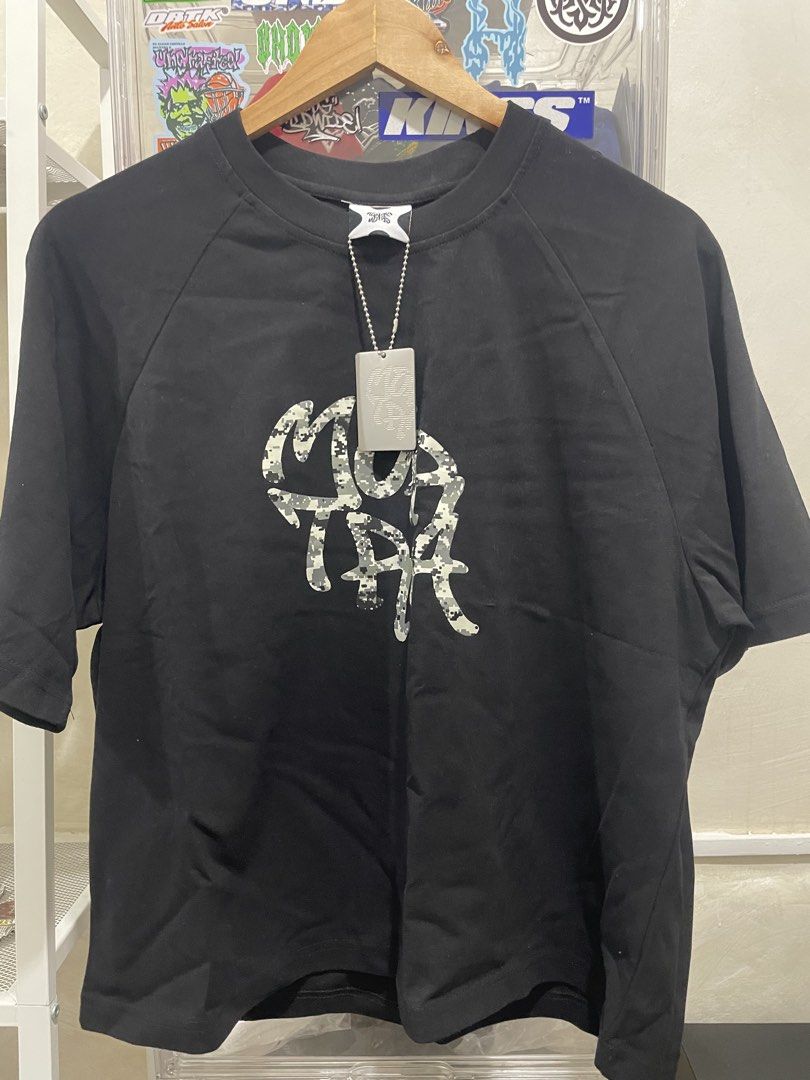 MERTRA BLACK CAMO GLITCH (Category: Tshirts & Polo Shirts ) located in Pasay City. Submitted by slideph (Listing ID 1449188105, Image 1). Description: -AUTHENTIC MERTRA EUROPE STREETWEAR BRAND - Stylish raglan sleeves. - Comes with original tags attached, ensuring it's brand new. - Ideal for casual everyday wear. - Don't miss out on this awesome tee! -BRANDNEW -3,700 SRP.