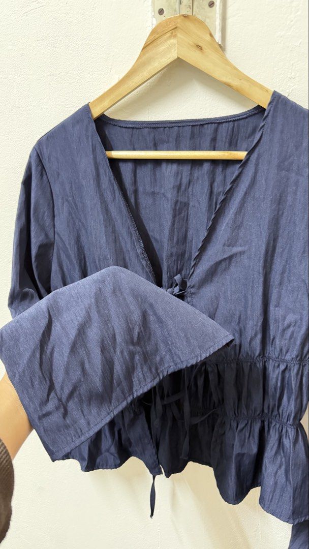 Blouse (Category: Longsleeves) located in Shah Alam. Submitted by nrulafqah_flower (Listing ID 1449195083, Image 3). Description: Pit 19 Labuh 20 , blue💙.
