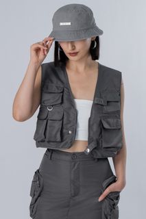 (Category: ) located in . Submitted by wardrobemirror (Listing ID 1449128280, Image 1). Description: .