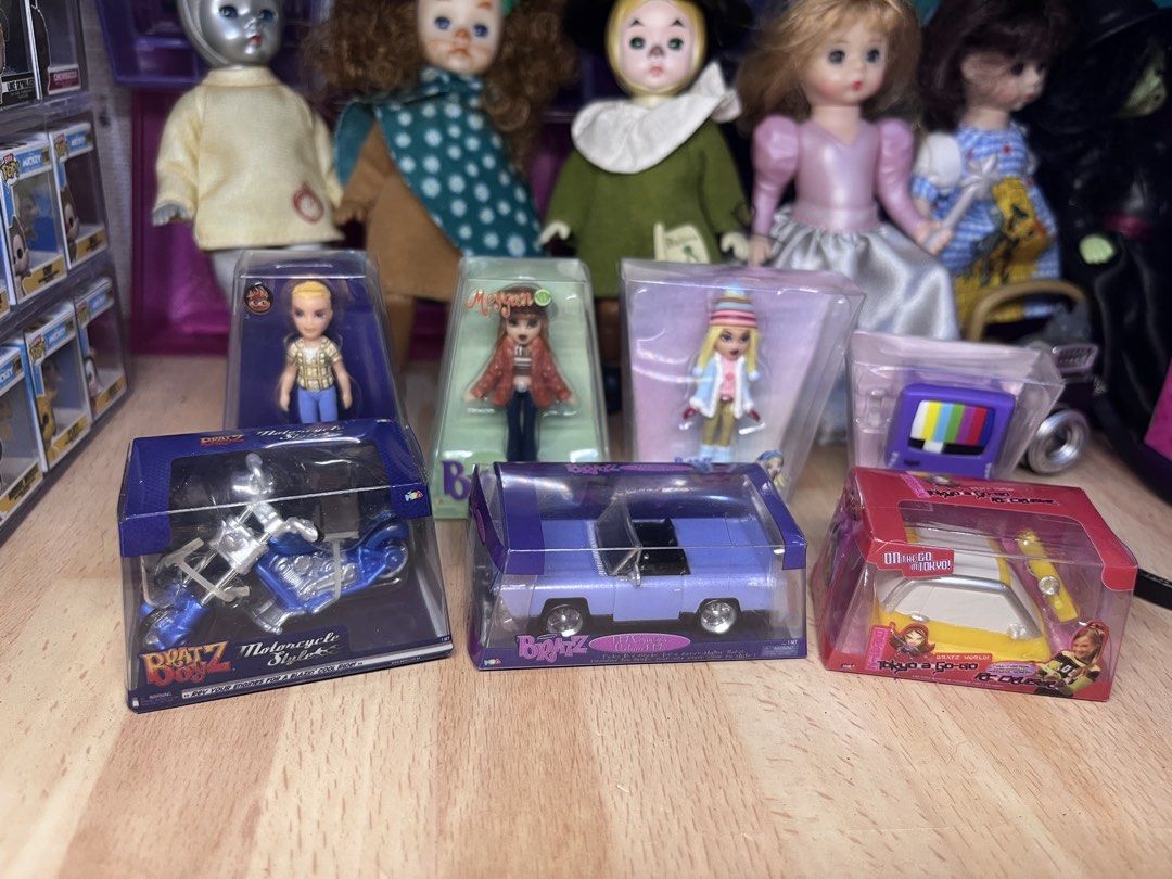 Bratz Minis (Category: Kids Toys) located in Manila. Submitted by missbambi0731 (Listing ID 1359764806, Image 2). Description: Bratz Minis 200 each (vehicles) 200 each (doll) pm for inquiries .
