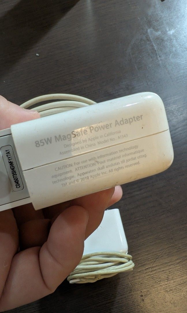Bundle 4 x Apple MacBook Chargers507494104418242562