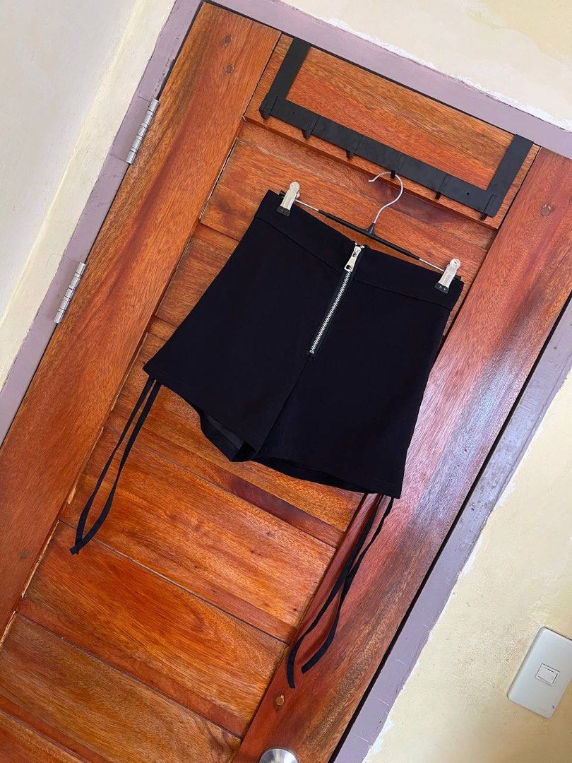 BUNDLE Highwaist Shorts (Category: Shorts) located in Baler. Submitted by revibeee (Listing ID 1449169188, Image 3). Description: FOR SALE TWO PIECES HIGHWAIST SHORTS COLOR BLACK BRAND NEW AND LIKE NEW CONDITION COLOR RATE 10/10 1. SIDE RUCHED HIGHWAIST SHORT SIZE 26 TO 28 WAISTLINE | LENGTH 13.5 INCHES (THIN FABRIC) 2. CLEANCUT HIGHWAIST SHORT SIZE 26 TO 28 WAISTLINE | LENGTH 12 INCHES (THICK FABRIC) NO SIGNS OF USAGE MUST HAVE (STEAL PRICE) WOR