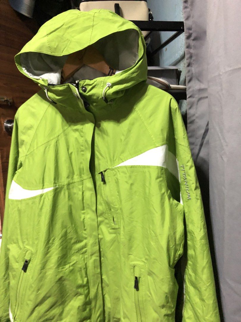 C0LUMBIA TITANIUM OMNI TECH WATER PROOF/BREATHABLE (Category: Activewear) located in Manila. Submitted by triptothrift7 (Listing ID 1449279396, Image 2). Description: pm me for fast transaction! C0LUMBIA TITANIUM OMNI TECH WATER PROOF/BREATHABLE for only 1500 size medium width 22 x 27 length have pockets front & inside no issue excellent condition color rate 9/10 authentic legit mode of payment gcash or palawan location Biñan laguna.