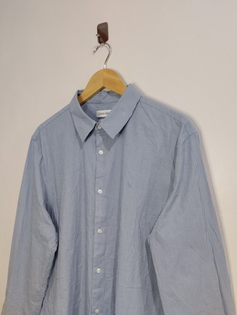 Calvin Klein Button Down (Category: Formal Shirts) located in Bago City. Submitted by classic_picked_up (Listing ID 1449160196, Image 3). Description: excellent no issue 22 by 29.5-30 9.5/10 color rate.