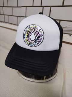 (Category: ) located in . Submitted by ek_thriftstore90 (Listing ID 1449320800, Image 1). Description: .