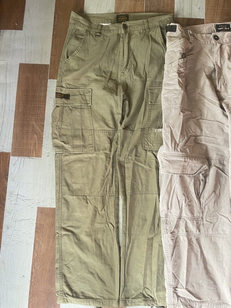 Cargo tactical pants (Category: Activewear) located in Abulug. Submitted by lewisacena46651 (Listing ID 1449122753, Image 2). Description: Wassup army green 33 x 43 Wear 1 first 34 x 42.