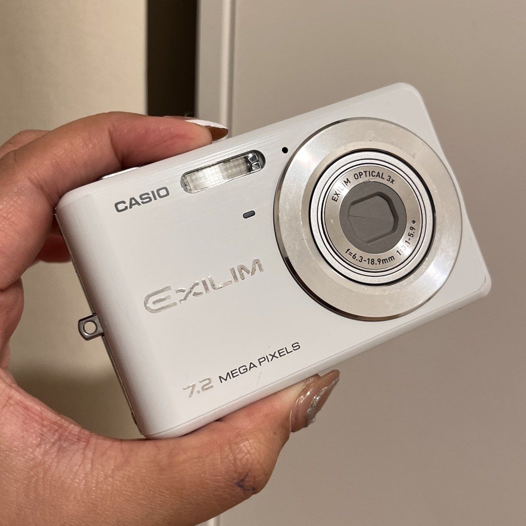 Casio EXILIM EX-Z77 | DIGICAM | Digital Camera (Category: Cameras) located in Manila. Submitted by _gudo18 (Listing ID 1449254769, Image 2). Description: For sale only for ₱2990! READ FIRST :) - Super kinis pa & very smooth to use! (LIKE NEW BODY CONDITION) - All working including flash, zoom, buttons, etc. - Still very very useable if u don't mind the issue! - No meet up - Can send sample shots nung may issue & nung wala pa :) Issues: Screen gli
