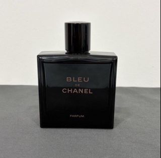 (Category: ) located in . Submitted by perfume_by_shaaa (Listing ID 1449270918, Image 1). Description: .