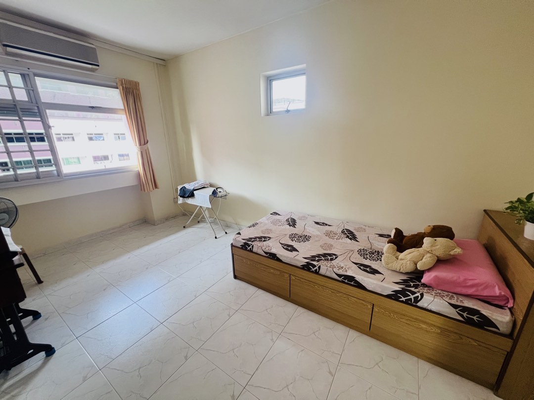 (Category: ) located in . Submitted by ejenzam (Listing ID 1449284679, Image 1). Description: .