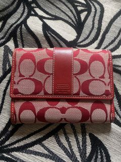 (Category: ) located in . Submitted by prelovedclothesofzoe (Listing ID 1449173064, Image 1). Description: .