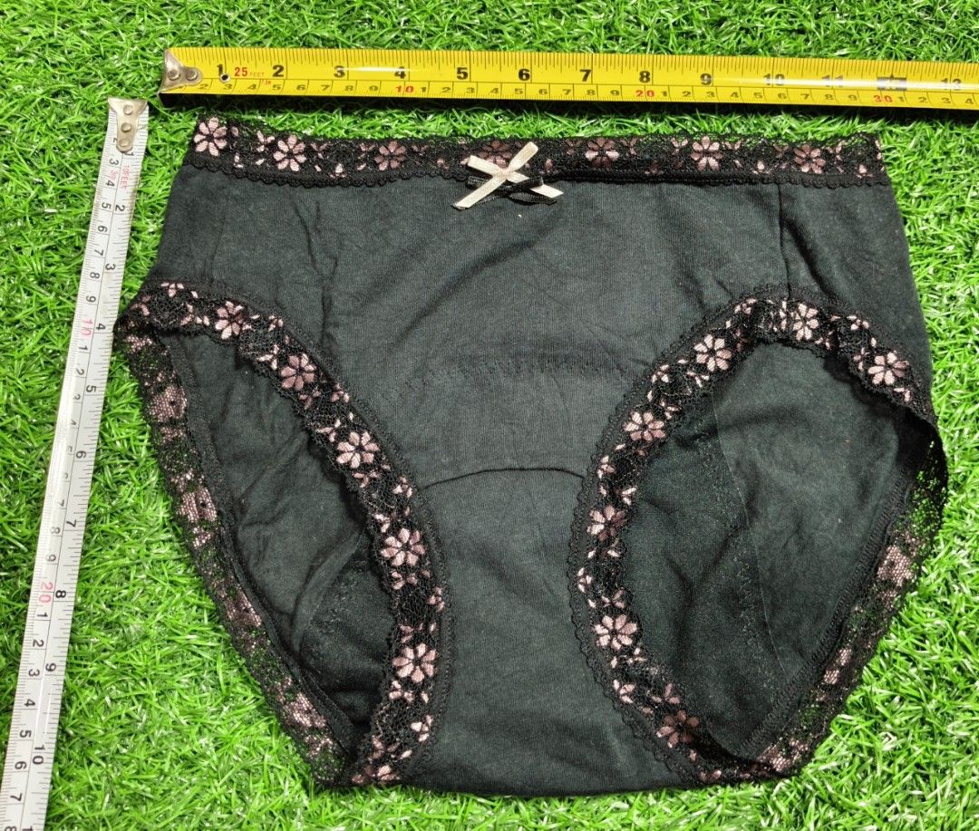 Code: 37 (Category: New Undergarments & Loungewear) located in Sungai Buloh. Submitted by Zirahh.BndleNightware (Listing ID 1449118931, Image 1). Description: 9/10.