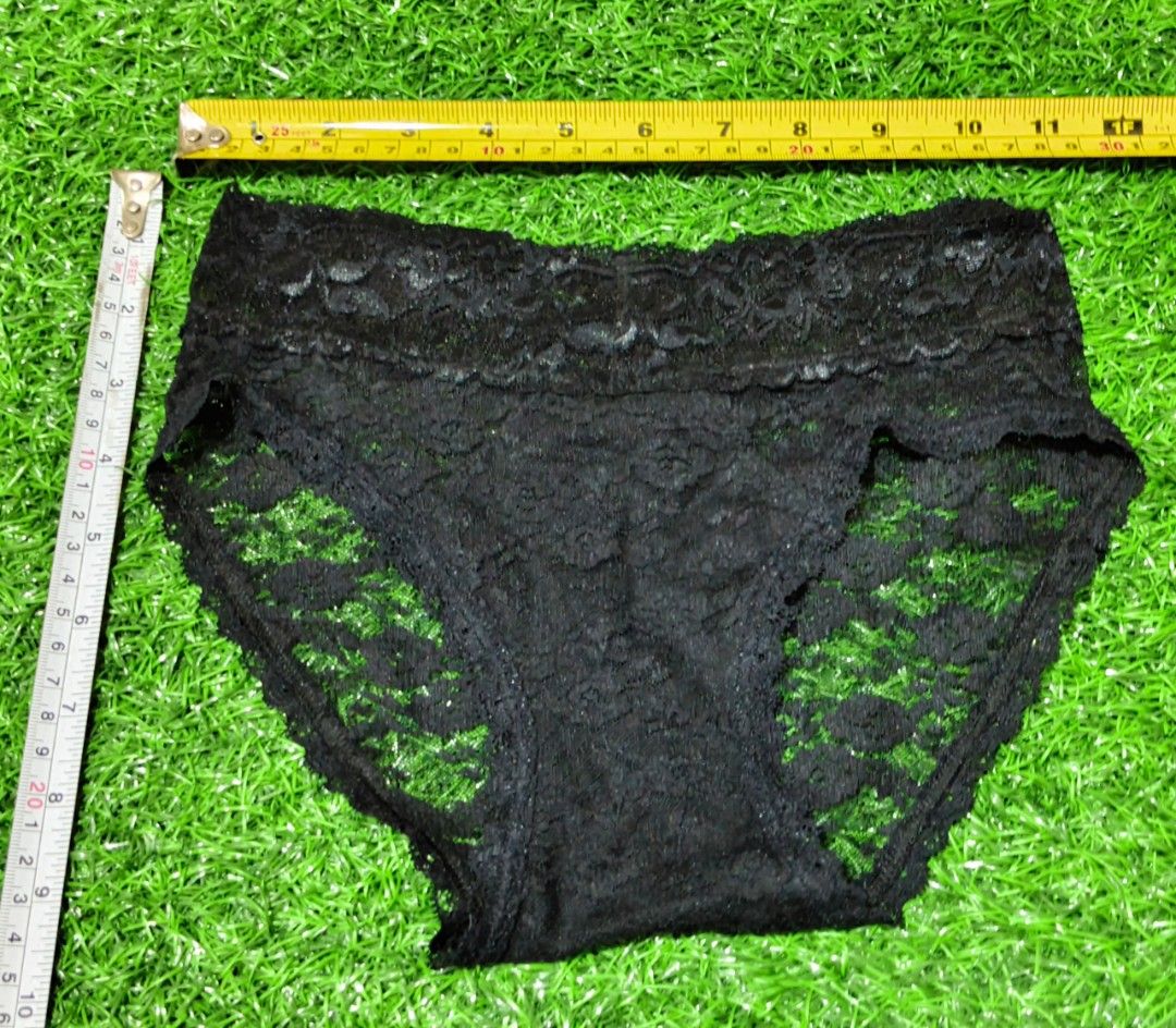 Code: 39 (Category: New Undergarments & Loungewear) located in Sungai Buloh. Submitted by Zirahh.BndleNightware (Listing ID 1449123547, Image 1). Description: 9/10.