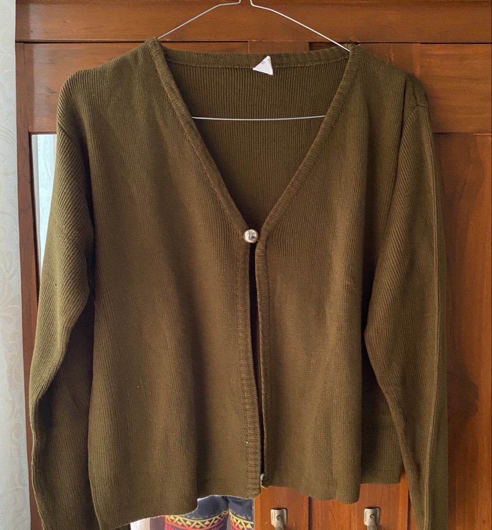 Crop Cardigan Nigoo (Kategori: Atasan) berada di Grobogan. Dikirim oleh plvnilss (ID iklan 1449163990, Gambar 1). Deskripsi: untuk detail bisa chat prib yaa🥰 .