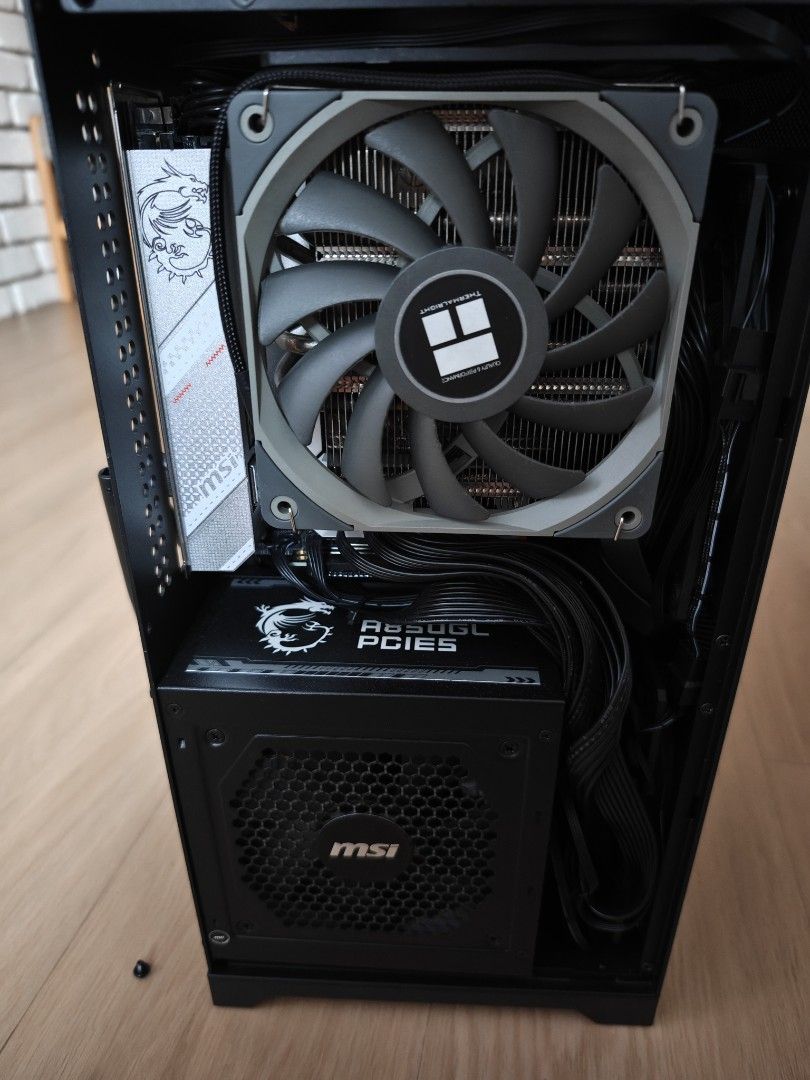 Custom ITX PC for gaming (vertical case- small footprint)507472955572889601
