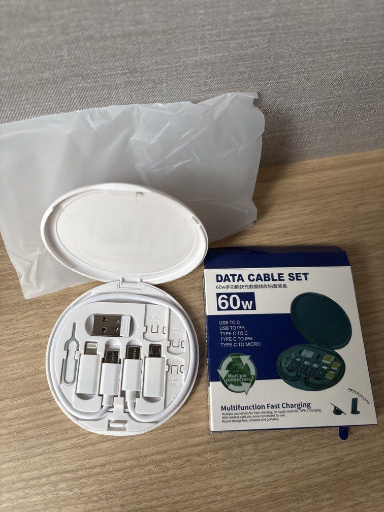 Data Cable Set (Category: Chargers & Cables) located in Singapore. Submitted by hannafat (Listing ID 1449119871, Image 3). Description: White color, brand new. Mailing at additional $.