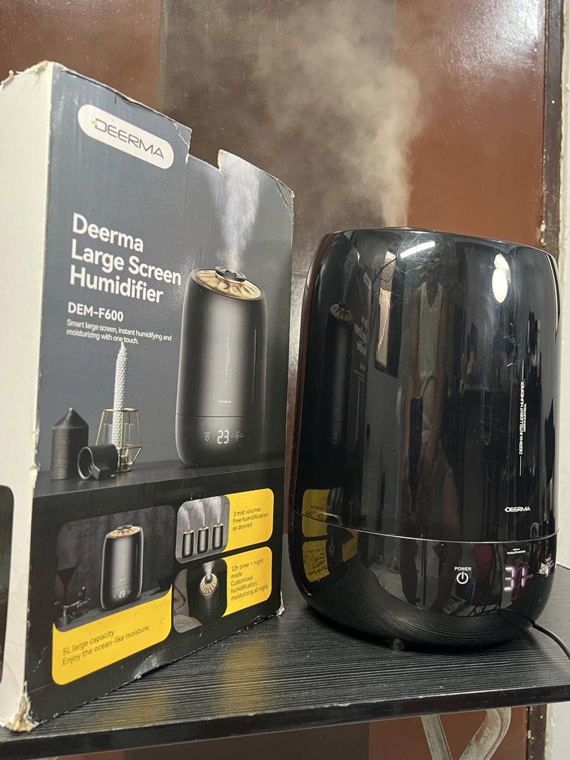 Deerma Air Humidifier (Category: Air Purifiers & Dehumidifiers) located in Cavite. Submitted by zenocean.57 (Listing ID 1449256548, Image 1). Description: -Air Humidifier with Touch Screen Controls -5L Capacity.