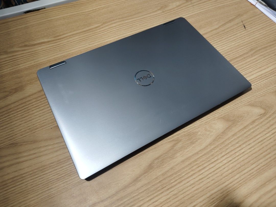 Dell 2-in-1 Laptop intel core i5 processor 10th gen nothing issue
