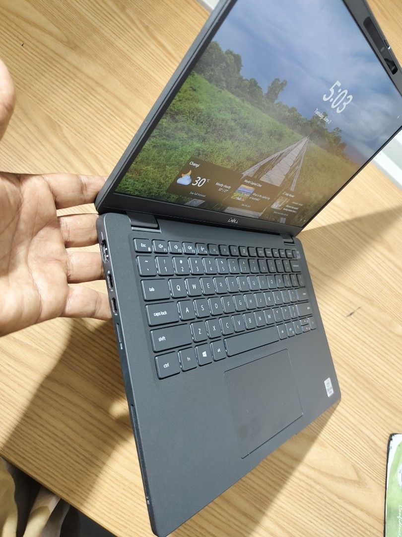 Dell Laptop - Intel Core i5 - 16GB RAM - 256GB SSD