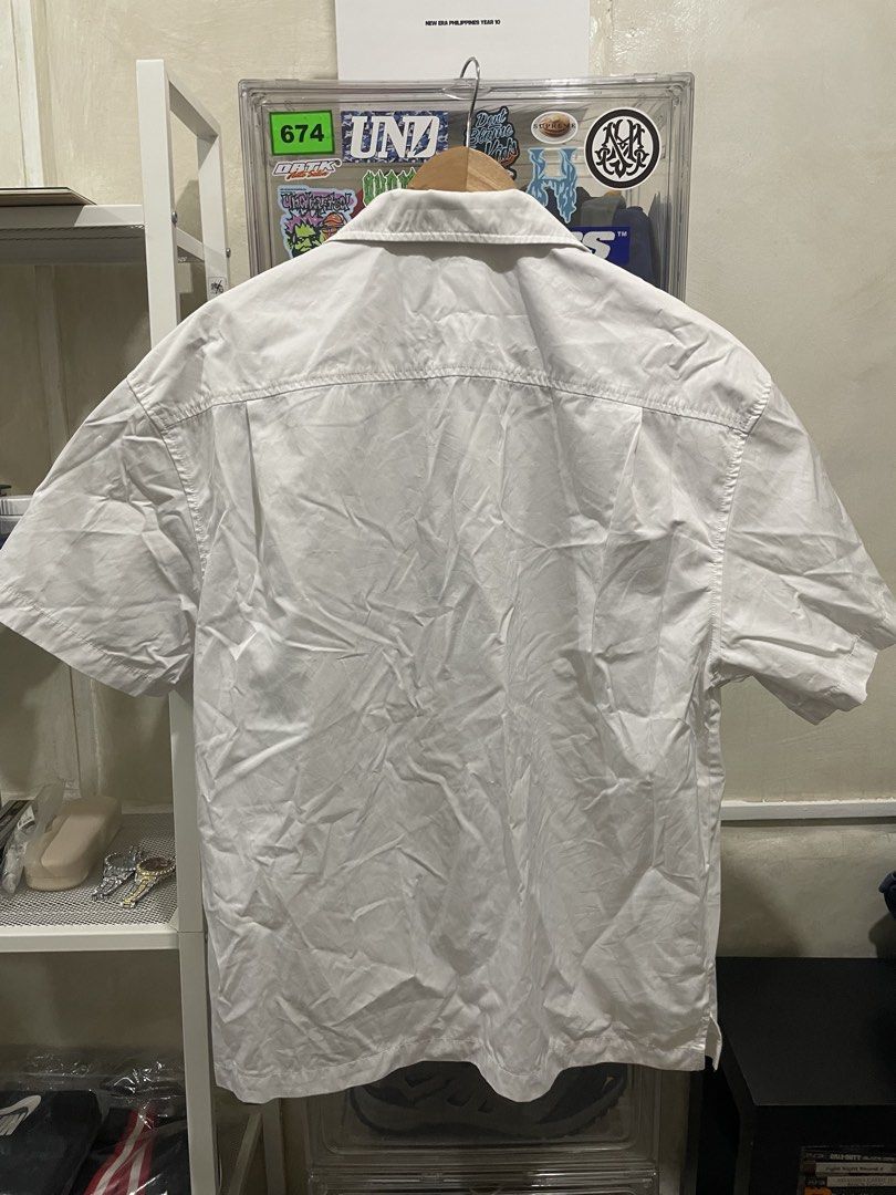 Dickies Short Sleeve Button Up Shirt White (Category: Tshirts & Polo Shirts ) located in Pasay City. Submitted by slideph (Listing ID 1449187073, Image 3). Description: - Dickies white short sleeve button-up shirt - Features Dickies logo graphic on the front - Size: Medium (M) - Made from quality manufactured goods since 1922 - Note: Some faint marks on the front, please refer to the last photo for details..