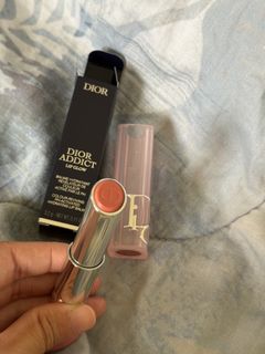 (Category: ) located in . Submitted by loveandeverythingnice (Listing ID 1449161461, Image 1). Description: .