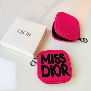 (Category: ) located in . Submitted by refreshmycloset444 (Listing ID 1449154076, Image 1). Description: .