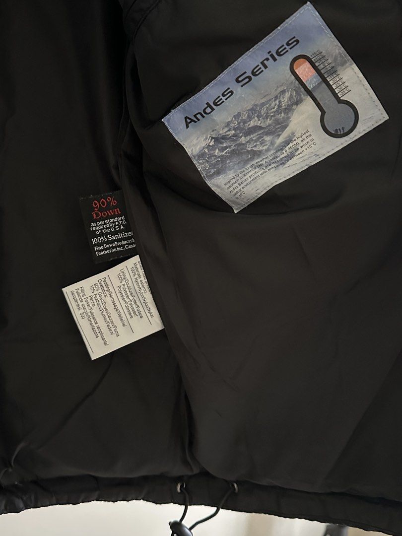 Down Jacket (Category: Coats, Jackets and Outerwear) located in Mandaluyong City. Submitted by humstrat (Listing ID 1449124393, Image 3). Description: RFS: used only for winter trip.