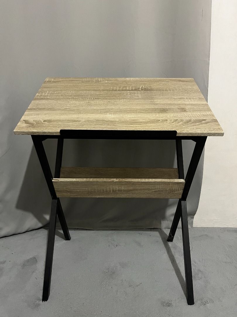 Drafting table (Category: Tables & Sets) located in Muntinlupa City. Submitted by n_pen (Listing ID 1449288737, Image 2). Description: Used but still functional drafting table. Table top adjustable to 8 angles. RFS: Moving out.