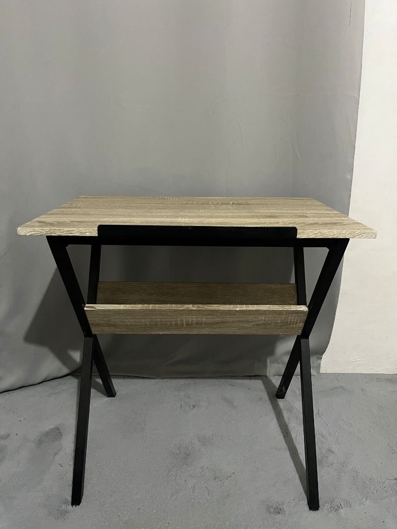 Drafting table (Category: Tables & Sets) located in Muntinlupa City. Submitted by n_pen (Listing ID 1449288737, Image 1). Description: Used but still functional drafting table. Table top adjustable to 8 angles. RFS: Moving out.