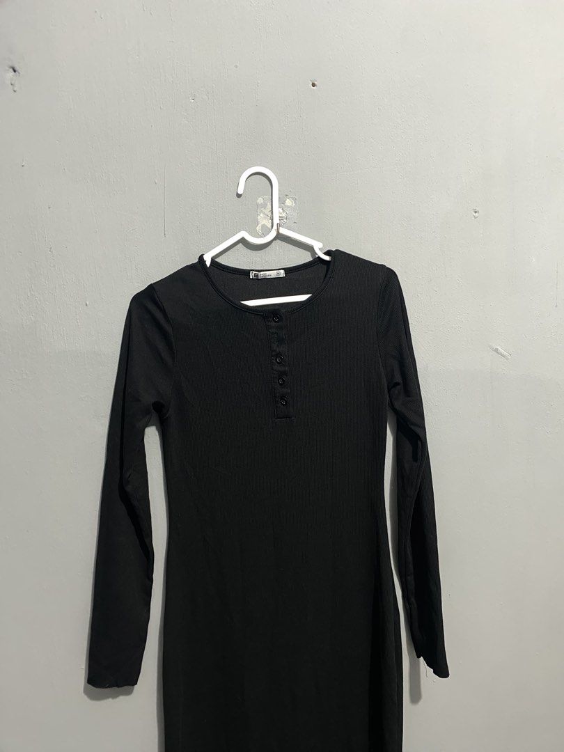 Dress Hitam merk Hana fashion (Kategori: Gaun & Rok) berada di Jambi. Dikirim oleh preloved.you.will.love (ID iklan 1449106692, Gambar 3). Deskripsi: belum pernah dipake keluar sama sekali, bagus banget ini nge fit di badan, jual rugi aja bisa tokren .