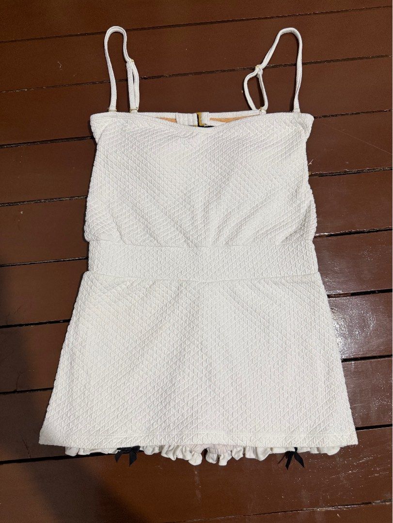 Medium - Eighth Mermaid | Eighth Mermaid Nala in White Mithril (Category: Local Eats) located in Caloocan City. Submitted by threegirlscloset2 (Listing ID 1449248366, Image 1). Description: Size: Medium Color: White Brand new Negotiable .