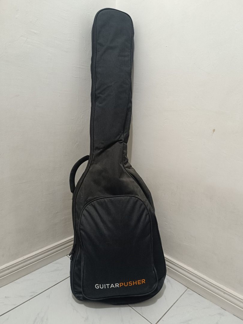 Epiphone Toby Standard IV Bass (4 String) (Category: Musical Instruments) located in Bulacan. Submitted by ernesto_12 (Listing ID 1449285080, Image 3). Description: Epiphone Toby Standard IV with Dr Black Beauties K3 Coated Inclusion: -G-Craft Bass Guitar Padded Gig Bag (Medyo madumi lang since wala ng time para linisin) -Gruv Gear FretWraps String Muters (Extra Large Size) -D'Addario Lemon Oil and Music Nomad FRINE Fret Polishing Kit (Used) -2 P