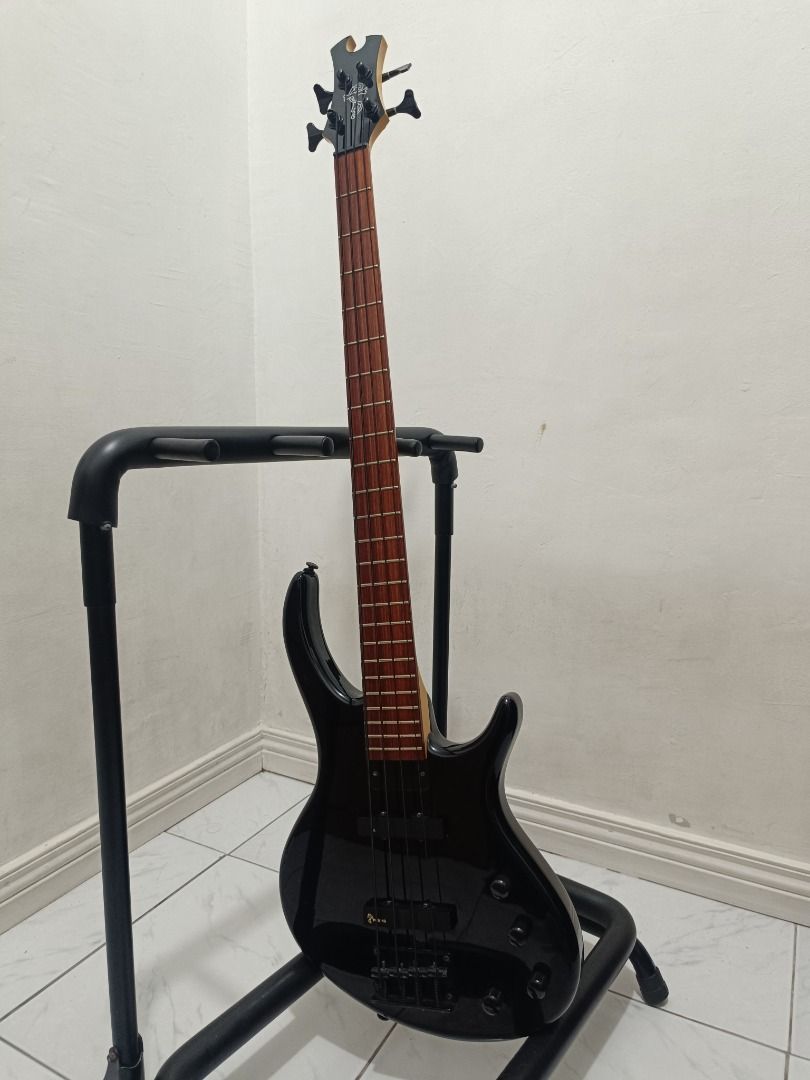 Epiphone Toby Standard IV Bass (4 String) (Category: Musical Instruments) located in Bulacan. Submitted by ernesto_12 (Listing ID 1449285080, Image 1). Description: Epiphone Toby Standard IV with Dr Black Beauties K3 Coated Inclusion: -G-Craft Bass Guitar Padded Gig Bag (Medyo madumi lang since wala ng time para linisin) -Gruv Gear FretWraps String Muters (Extra Large Size) -D'Addario Lemon Oil and Music Nomad FRINE Fret Polishing Kit (Used) -2 P